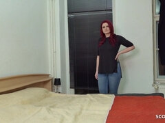 18 jahre, Grosser arsch, Grosse titten, Blasen, Hochschule, Spermaladung, Rotschopf, Strümpfe