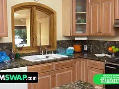 Американки, Постарше, Вчетвером, Хд, Милф, Оргии, Кричащие