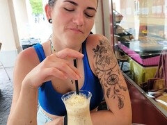 Amateur, Anal, Petit ami, Brunette brune, Défloration, Première fois, De plein air, Public