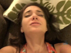 Amateur, Cul, Brunette brune, Éjaculation interne, Petite amie, Culottes ou slips, Chatte, Sous la jupe