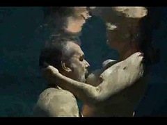 Lesbiana, Bajo el agua