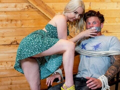 Gros cul, Grosse bite, Blonde, Sucer une bite, En levrette, Robe, Mère que j'aimerais baiser