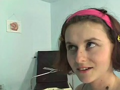 Cupcake sucks the doctors tool