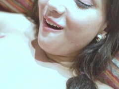 Tussi, Grosse titten, Braunhaarige, Ehemann, Lingerie, Muschi, Titten, Ehefrau