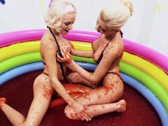 Bikini, Rubia, Fetiche, Lesbiana, Lamidas, Coño, Tetas, Lucha