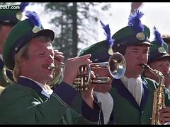 Amateur, Nana, Célébrité