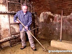 Большие сиськи, Эксцентричное, Минет, Глубокая глотка, Ласковые ручки, Хд, Чулки, Втроем