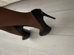 Mistress Shows Legs In Stockings And Heels!