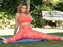 素人, ぽっちゃり, ぽちゃ, 指いじり, アウトドア, ショートヘア, 一人, ストリッピング