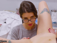 Médecin, Lesbienne, Lingerie, Mère que j'aimerais baiser, Maman, Belle mère, Adolescente, Plan cul à trois