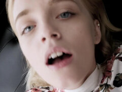 Blonde, Sucer une bite, Éjaculation interne, Culottes ou slips, Pov, Maigrichonne, Adolescente, Nénés