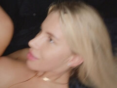 Grosse titten, Blondine, Vollbusig, Hardcore, Piercing, Muschi, Rumänisch, Rasiert