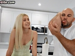 18 ans, Gros cul, Fétiche, Petite femme, Chatte, Maigrichonne, Softcore, Nénés