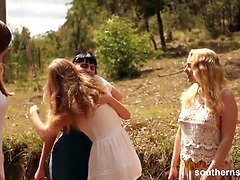 Tetas grandes, Hd, Tetas naturales, Nudista, Al aire libre, Coño, Afeitado, Sexo soft