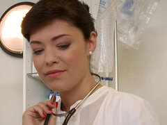 Случайно, Большая жопа, Большой член, Большие сиськи, Сперма на лице, Униформа