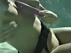 デカパイ, フェティッシュ, 下着, オナニー, 淫乱熟女, オッパイの, おもちゃ, 水中