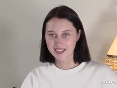 Брюнетки, Семяизвержение, Сперма на лице, Киски, Жесткий секс, Бритые, Тощие, Сиськи