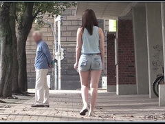 Beauté, Sucer une bite, Brunette brune, Gorge profonde, Allemand, Hd, Public, Chatte