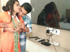 18 ans, Voiture, Couple, Conversation vulgaire, Hard, Hd, Fait maison, Indienne