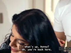 Schönheit, Braunhaarige, Betrug, Papi, Freundin, Hd, Schreiend, Strümpfe