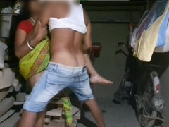 Catégorie - Brunette brune