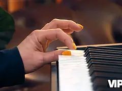 Эксцентричное, Застукали, Доминирование, Женское доминирование, Хд, Мастурбация, Властные, Натуральные сиськи