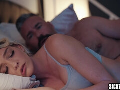 Grosser arsch, Grosser schwanz, Grosse titten, Blasen, Kehlenfick, Lesbisch, Milf, Muschi