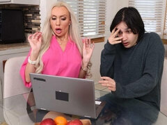 Gros cul, Grosse bite, Gros seins, Blonde, Sucer une bite, En levrette, Mature, Mère que j'aimerais baiser