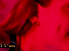 Grosser arsch, Blondine, Vollbusig, Verein, Frau, Hd, Masturbation, Strümpfe