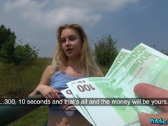 Amateur, Mamada, Jeans, Tetas naturales, Al aire libre, Perforación, Apretado, Tetas