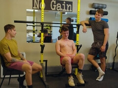 Sucer une bite, Gorge profonde, En levrette, Homosexuelle, Branlette thaïlandaise, Hd, Branler, Orgasme