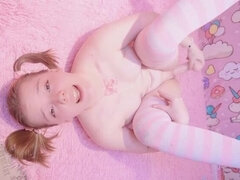 Красивые, Спальня, Минет, Дилдо, Натуральные сиськи, Косички, Бритые, Тату