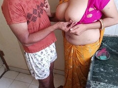 Cul à la bouche, Tante, Gros cul, Grosse bite, Sucer une bite, Double pénétration, Indienne, Domestique