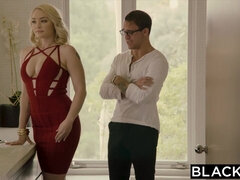 Amerikanisch, Wohlbeleibte schöne frauen, Grosse titten, Blondine, Blasen, Hundestellung, Natürlichen titten, Weibliche ejakulation