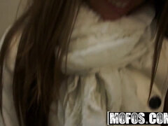 Monalee, a horny teen, gives a stranger a quickie on her way to work - Mofos
