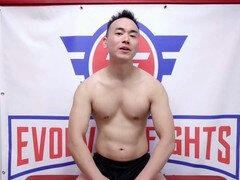 Sucer une bite, Éjaculation interne, Jeux, Humiliation, Nue  à poil, Chatte, Tatouage, Attachée