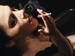 Grote lul, Grote mammen, Pijpbeurt, Fetisj, Hd, Italiaans, Roken