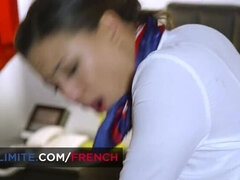 Beauté, Brunette brune, Mignonne, Français, Hd, Talons, Jarretelles, Nénés