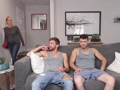 In den arsch, Grosser schwanz, Spermaladung, Behaart, Lecken, Arsch lecken, Ablutschen, Tätowierung