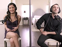 Derrière les coulisses, Brunette brune, Femelle, Hard, Hd, Orgasme