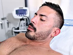 デカチン, 医者, ゲイ, キス, ラティーナ, 筋肉, フェラする