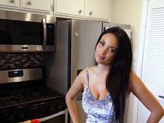 Gros seins, Brunette brune, Plantureuse, Branlette thaïlandaise, Hard, Lingerie, Mature, Mère que j'aimerais baiser