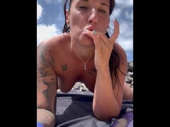 Kont, Strand, Vrouw, Fetisj, Masturbatie, Naakt, Openbaar, Tieten likken