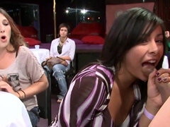 Verga grande, Mamada, Cfnm, Sexo duro, Hd, Interracial, Madres para coger, Orgía