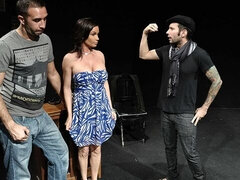 Culo grande, Tetas grandes, Mamada, Morena, Cine, Estilo perrito, Madres para coger, Pov