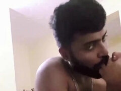 Anaal, Grote mammen, Pijpbeurt, Vriendje, Sperma shot, Hardcore, Moeder die ik wil neuken, Tieten likken