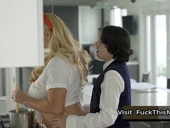 Блондинки, Член, Куколка, Фетиш, Мамочка, На публике, Испанки, Игрушки