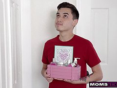 Stepmom Natasha Nice begs stepson for Mother's Day cum-drenched titties - S17:E9
