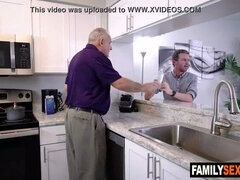 Sucer une bite, Brunette brune, Famille, Pieds, Branlette thaïlandaise, Lunettes, Adolescente, Oncle