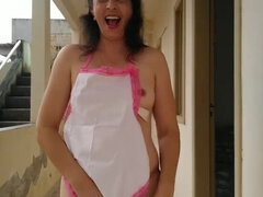 Brazilian Housewife Pissing Naked Outdoor on Porch - Amateur Big Ass Brunette